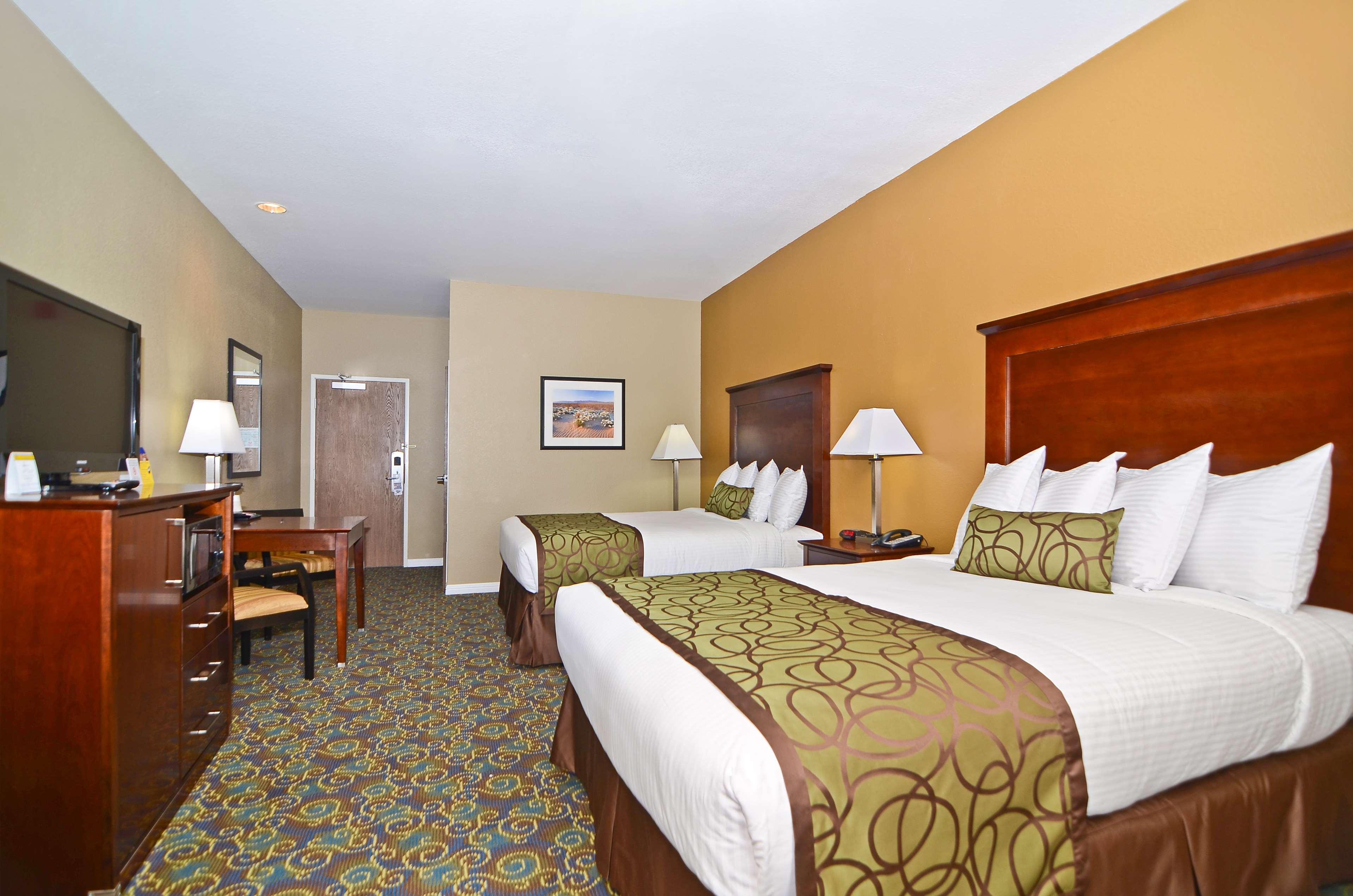 Best Western California City Inn & Suites Room photo