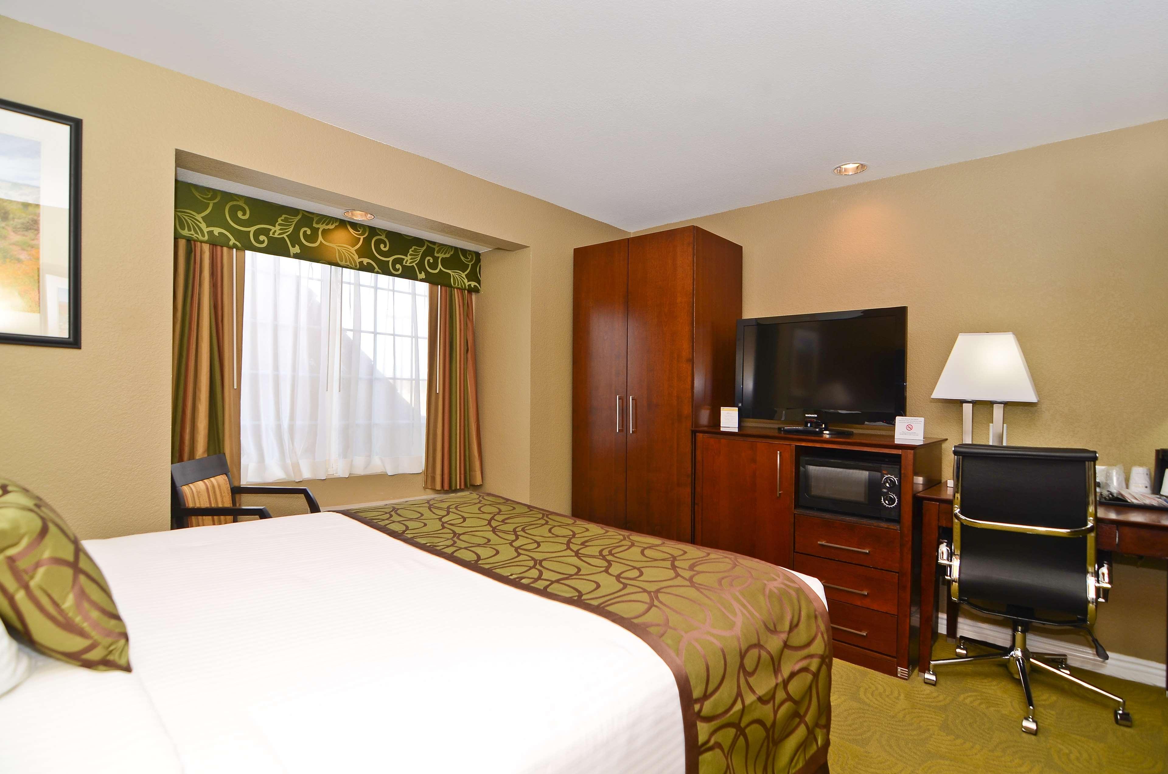 Best Western California City Inn & Suites Room photo