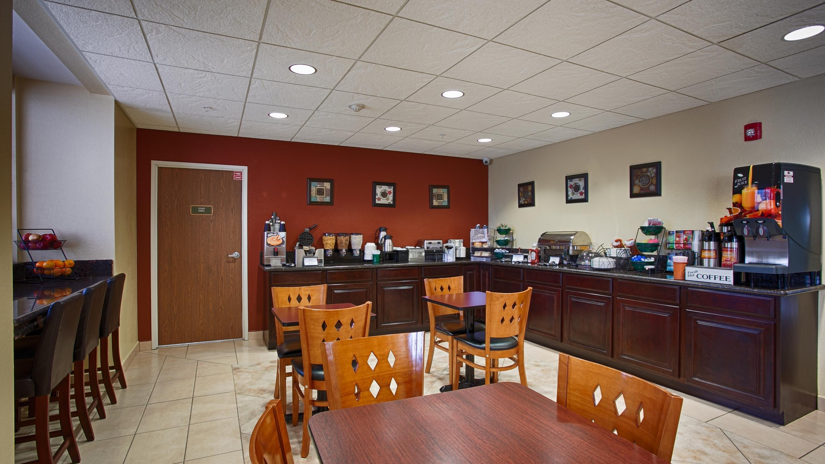 Best Western California City Inn & Suites Exterior photo