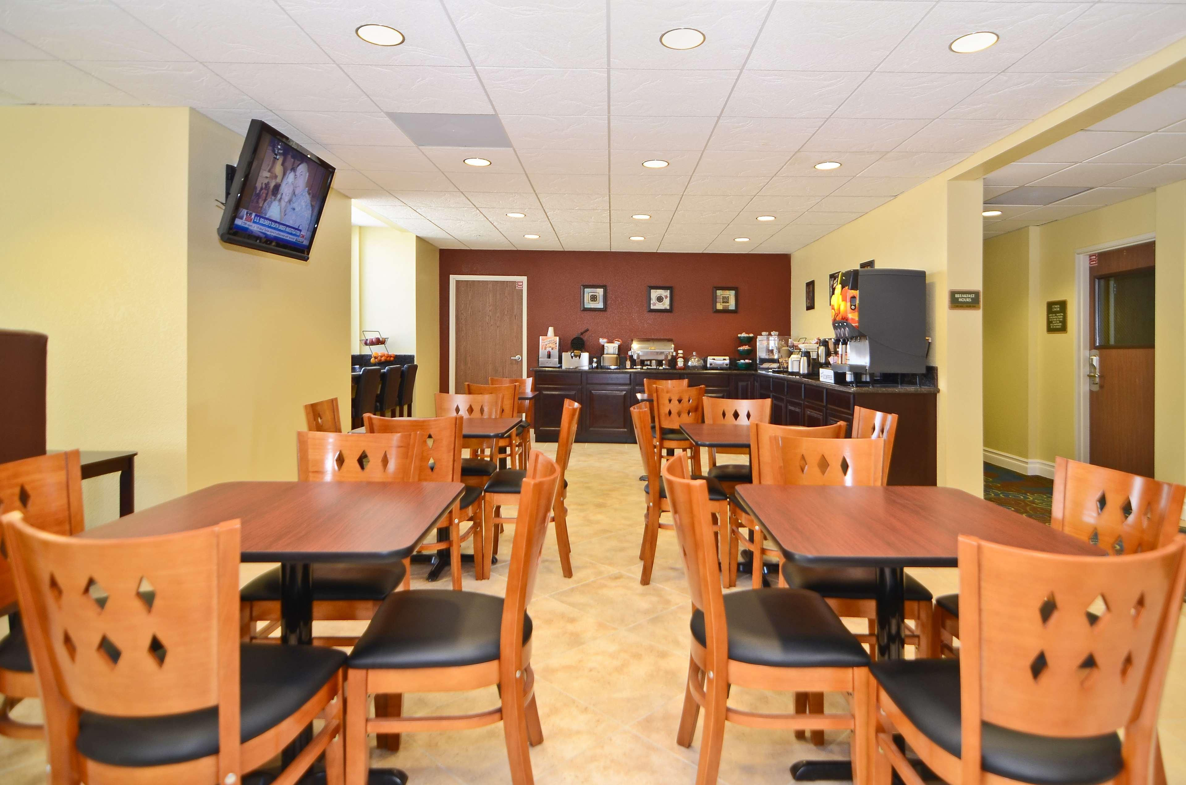 Best Western California City Inn & Suites Exterior photo