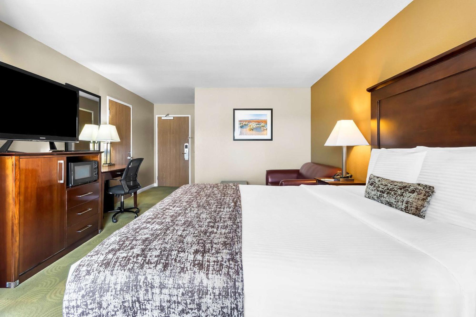 Best Western California City Inn & Suites Exterior photo