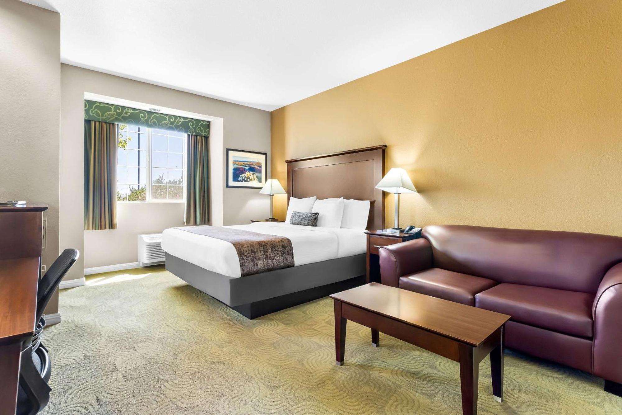 Best Western California City Inn & Suites Exterior photo