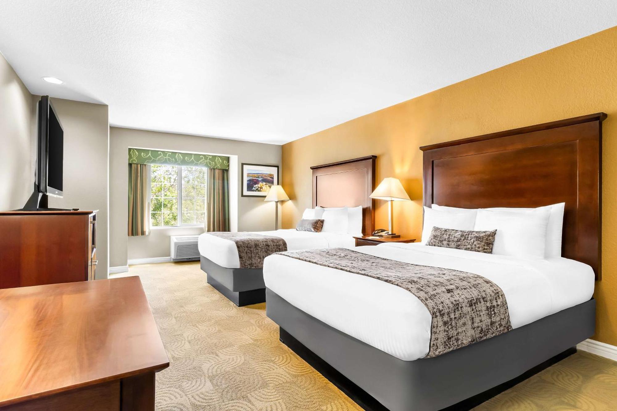 Best Western California City Inn & Suites Exterior photo
