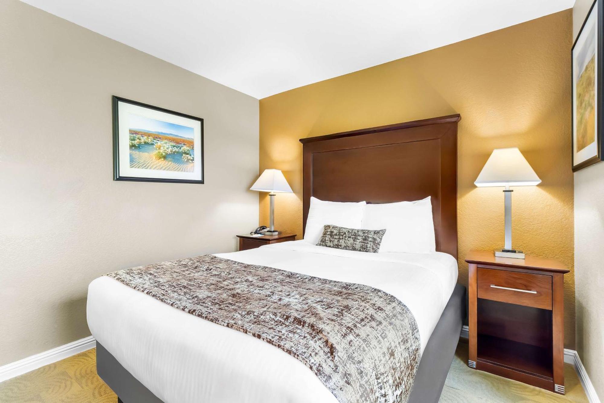 Best Western California City Inn & Suites Exterior photo